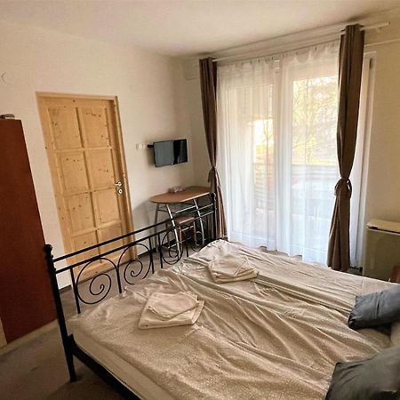 Evi Apartman Eger Exterior photo